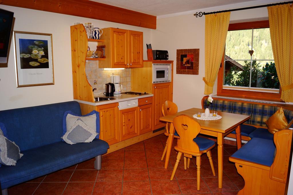 Appartementhaus Olympia Schlössl Neustift im Stubaital Kamer foto